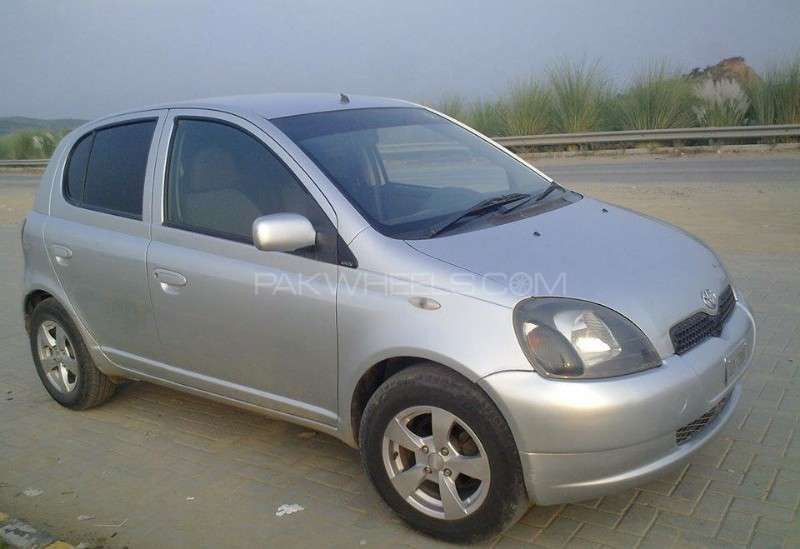 Toyota Yaris 2001 for Sale in Bahawalpur Image-1