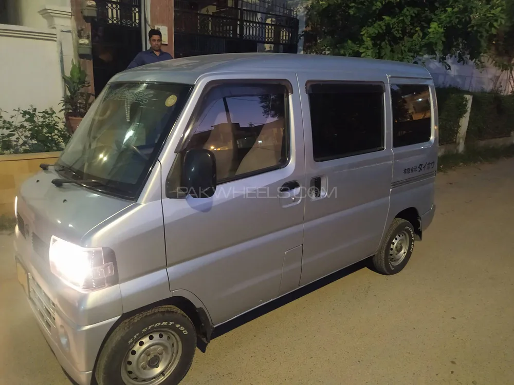 Nissan Clipper 2011 for Sale in Karachi Image-1