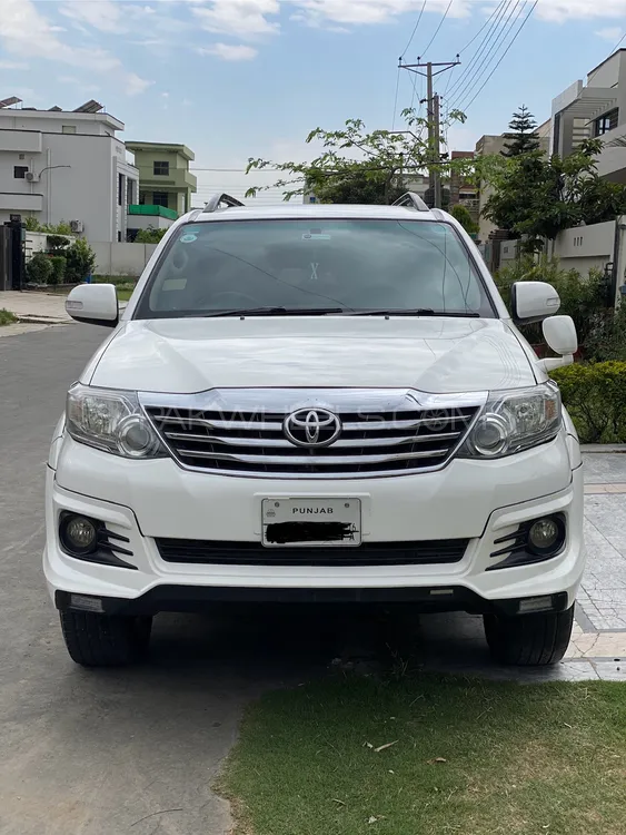 Toyota Fortuner 2016 for Sale in Gujranwala Image-1
