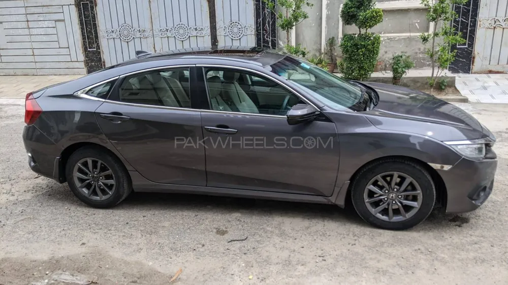 Honda Civic 2021 for Sale in Mian Channu Image-1