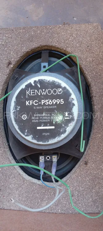 Kenwood speakers Image-1