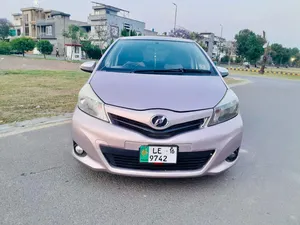 Toyota Vitz F Limited 1.0 2012 for Sale