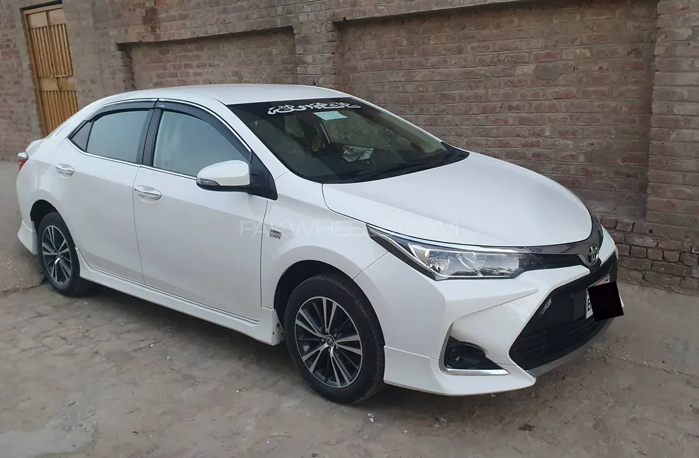 Toyota Corolla 2022 for sale in Larkana