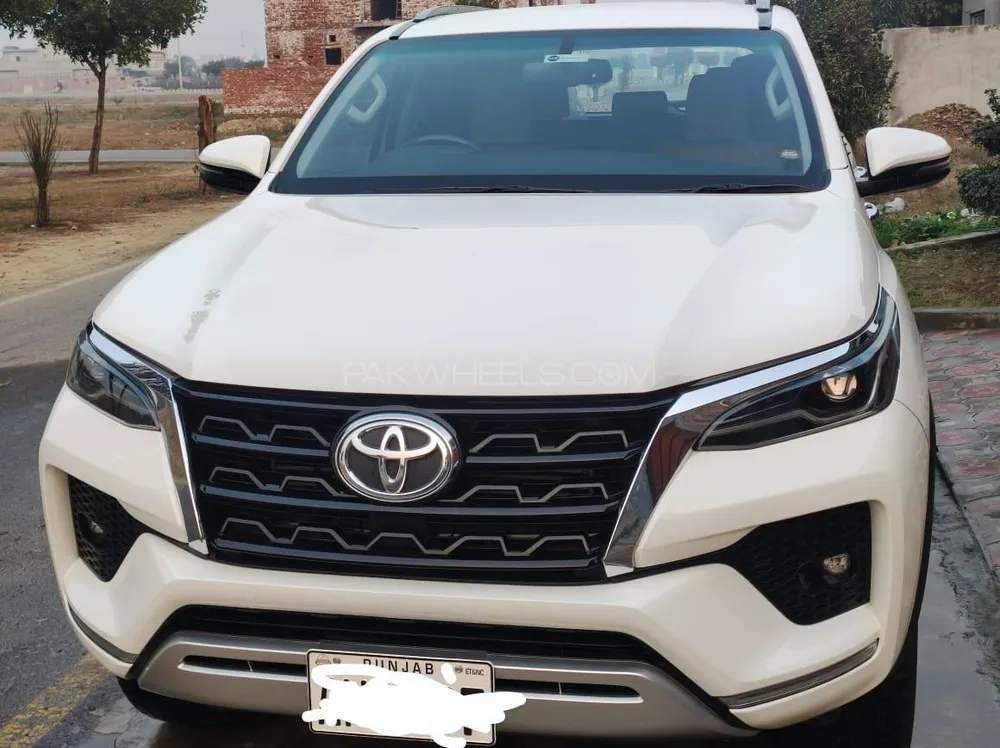 Toyota Fortuner 2023 for sale in Lahore