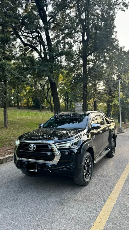 Toyota Hilux 2021 for Sale in Islamabad Image-1