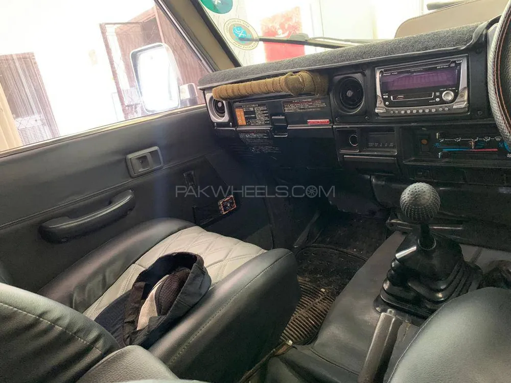 Toyota Land Cruiser 1985 for Sale in Dera ismail khan Image-1
