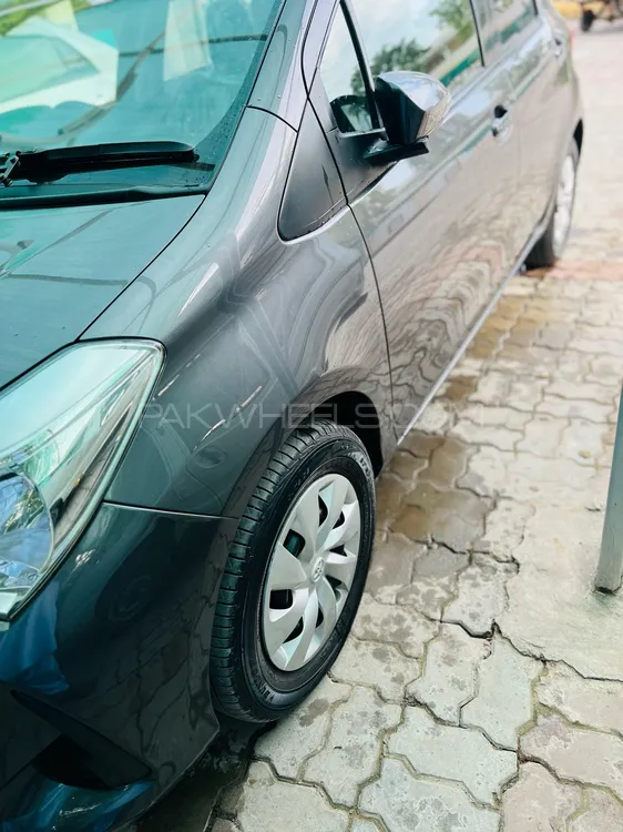Toyota Vitz 2018 for Sale in Peshawar Image-1