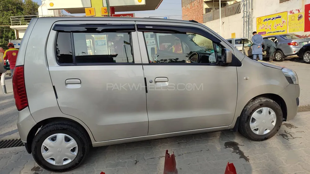 Suzuki Wagon R 2017 for sale in Lahore