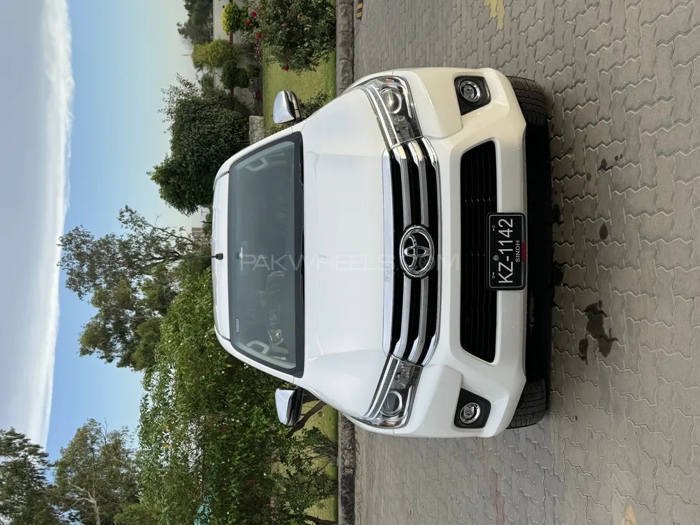 Toyota Hilux 2020 for Sale in Ahmed Pur East Image-1