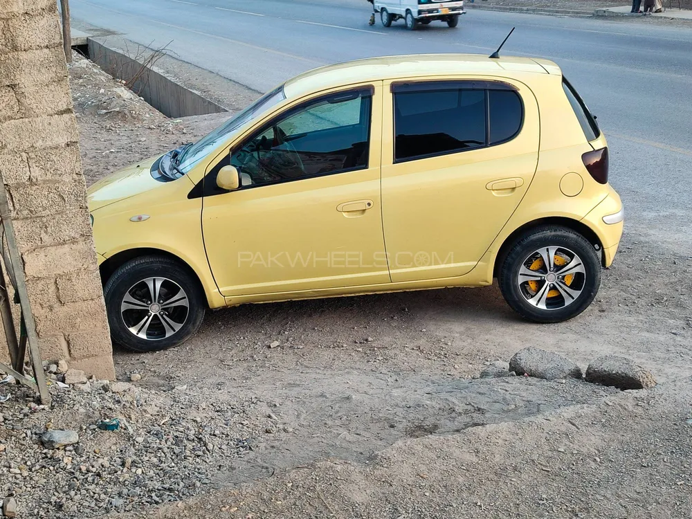 Toyota Vitz 2003 for Sale in Khyber Image-1