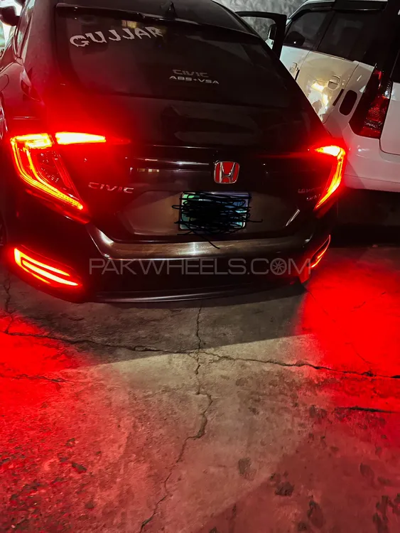 Honda Civic 2018 for Sale in Lahore Image-1