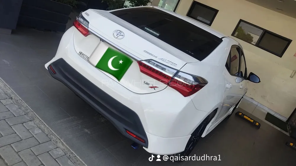 Toyota Corolla 2023 for Sale in Gujrat Image-1
