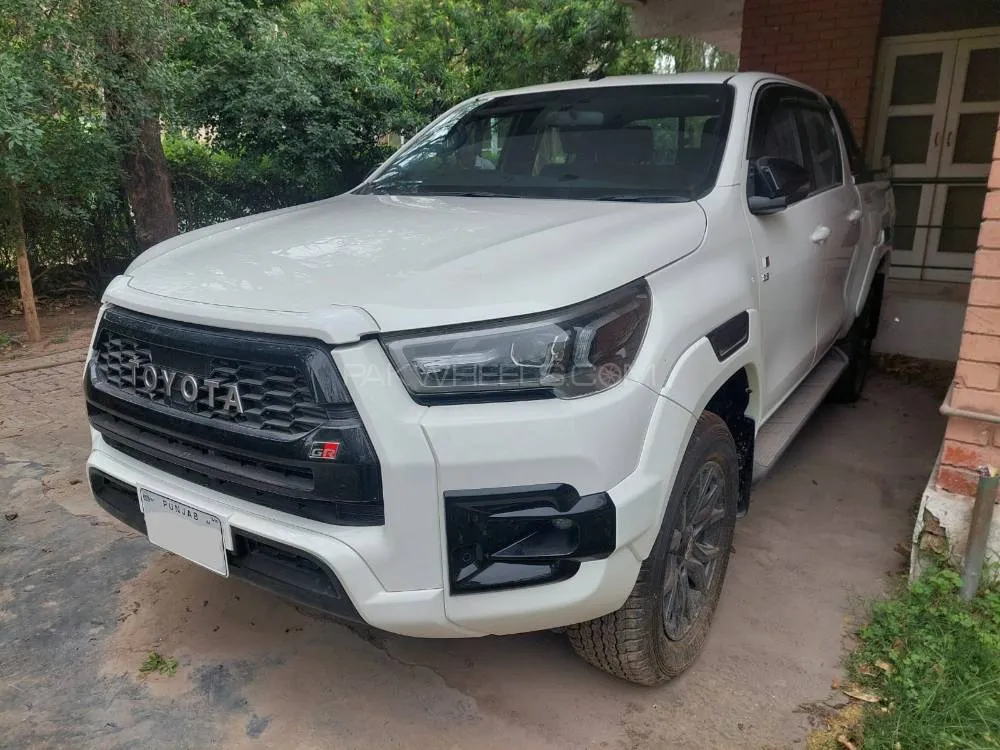 Toyota Hilux 2023 for sale in Khewra