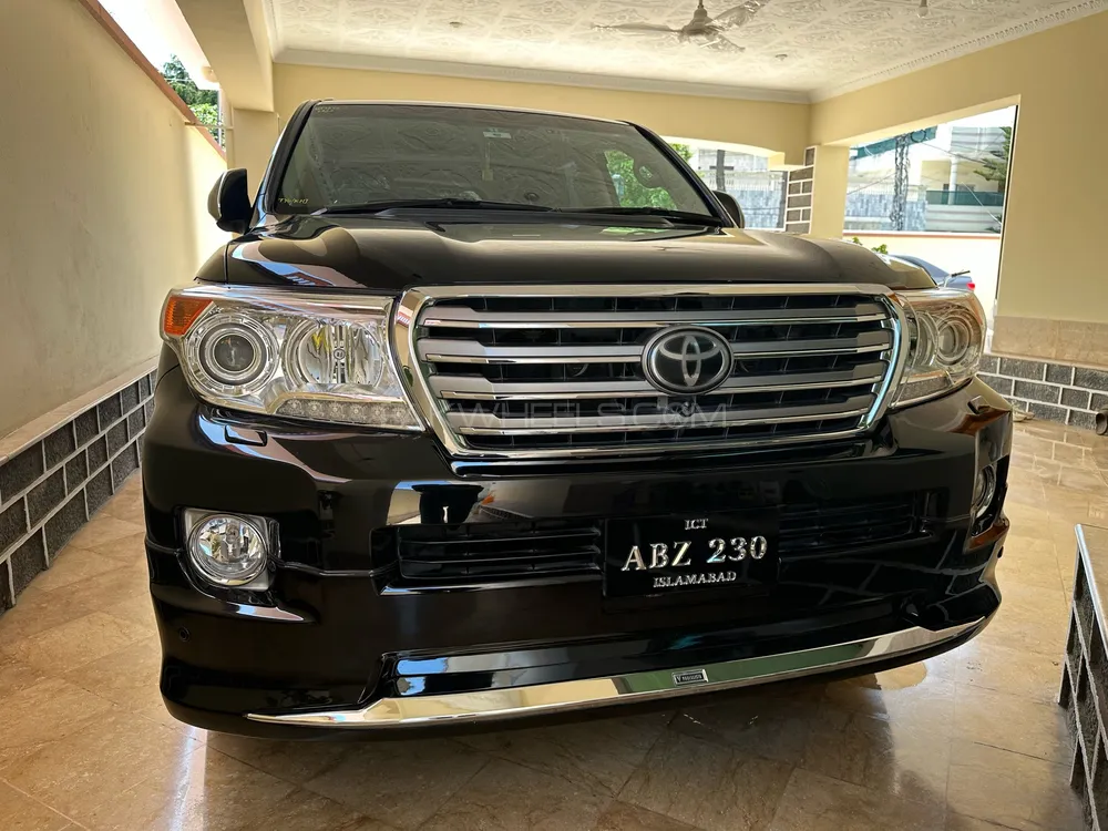 Toyota Land Cruiser 2012 for Sale in Abbottabad Image-1