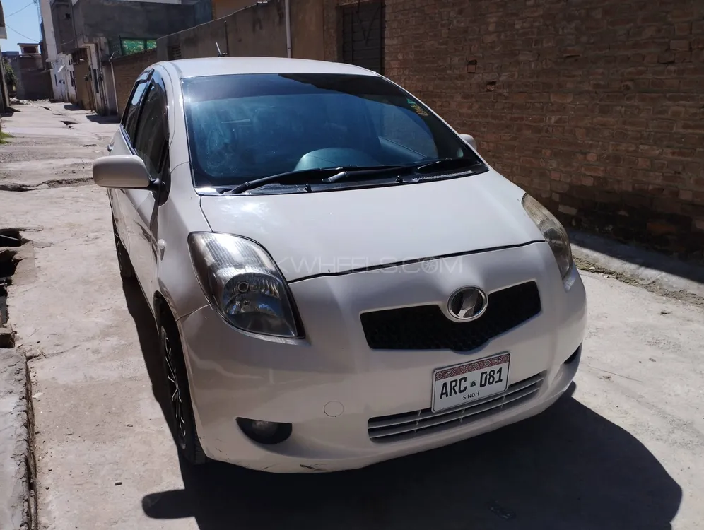 Toyota Vitz 2005 for sale in Kohat