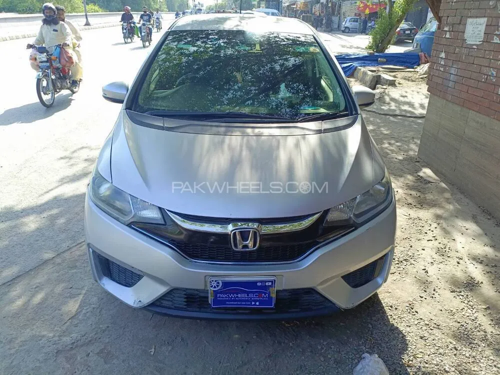 Honda Fit 2016 for Sale in Lahore Image-1