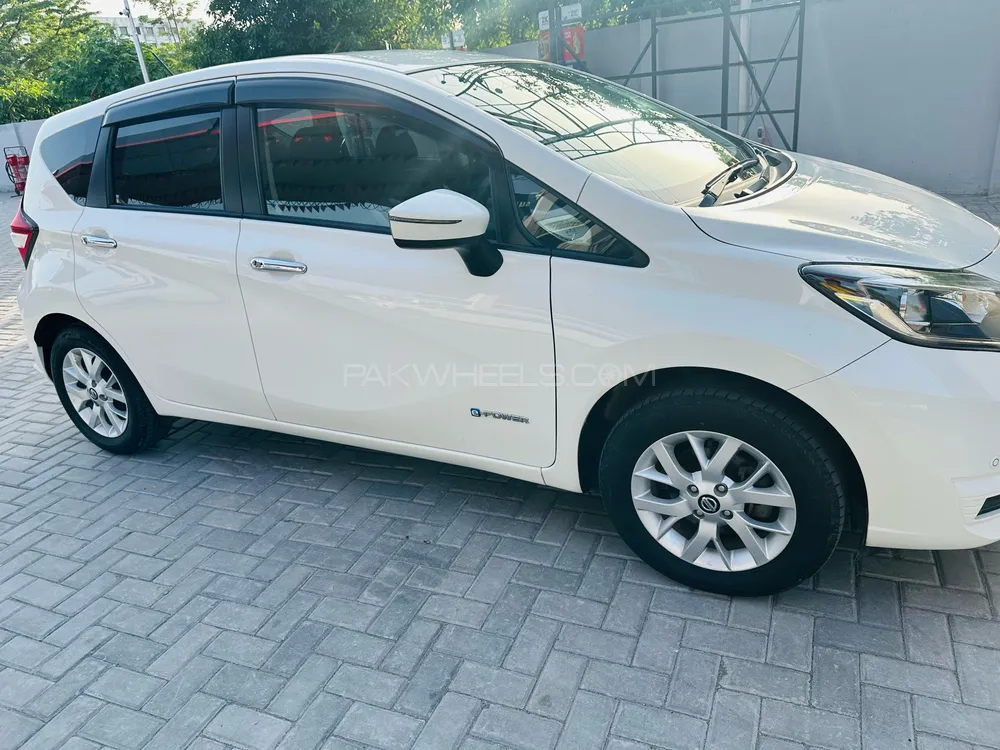 Nissan Note 2020 for Sale in Sialkot Image-1