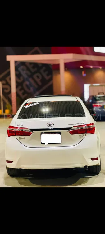 Toyota Corolla 2014 for Sale in Karachi Image-1