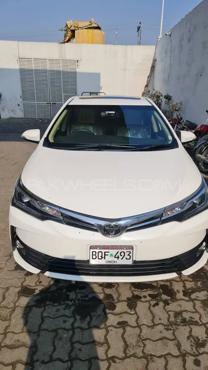 Toyota Corolla 2019 for Sale in Shahdara Image-1