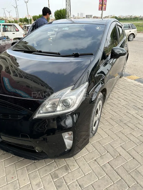 Toyota Prius 2013 for Sale in Hyderabad Image-1