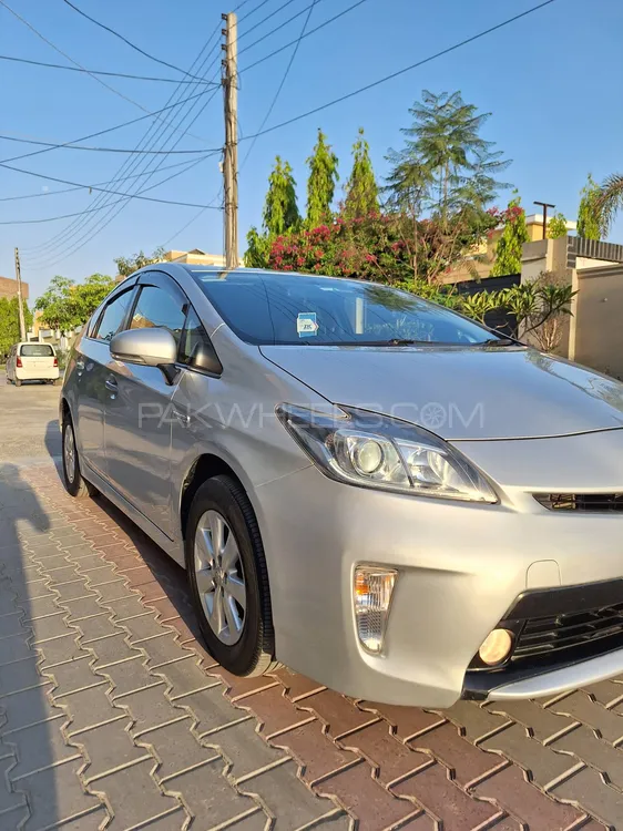 Toyota Prius 2014 for sale in Arifwala