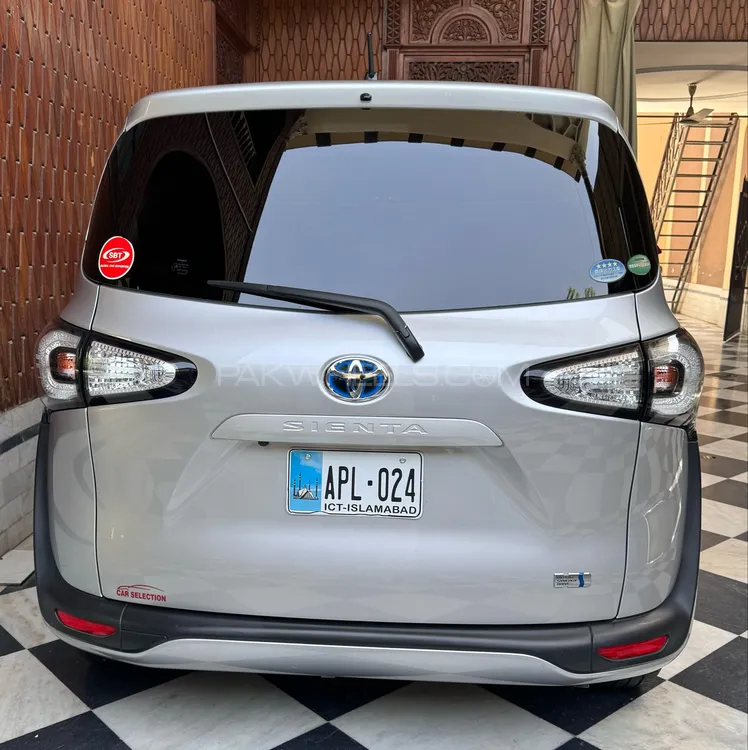 Toyota Sienta 2018 for sale in Peshawar