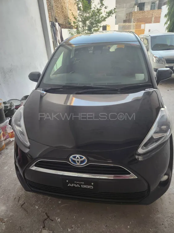 Toyota Sienta 2018 for Sale in Gujrat Image-1