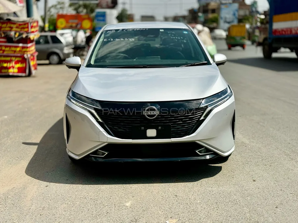 Nissan Note 2021 for Sale in Faisalabad Image-1