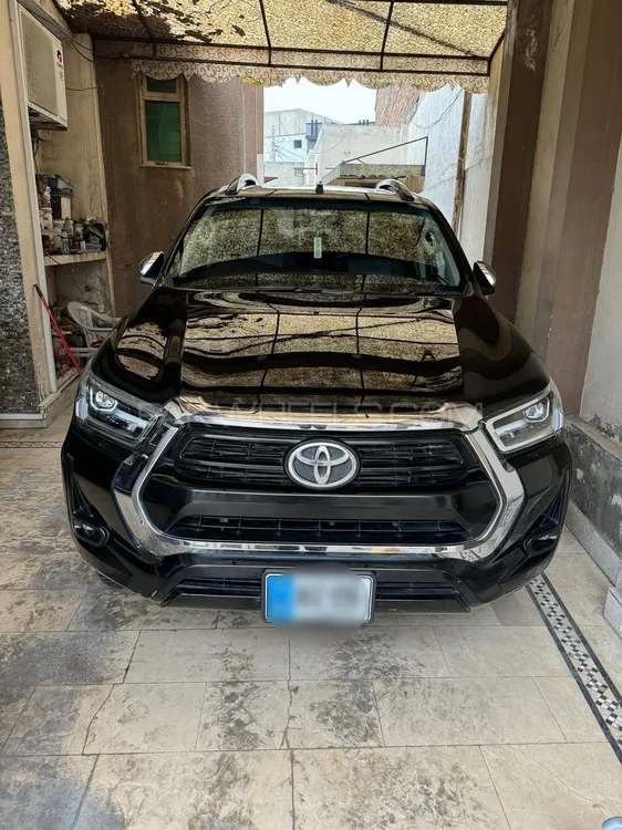 Toyota Hilux 2021 for Sale in Faisalabad Image-1