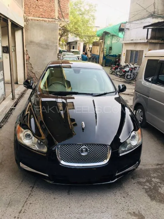 Jaguar XF 2010 for Sale in Lahore Image-1