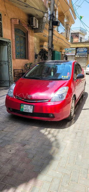 Toyota Prius 2012 for Sale in Lahore Image-1