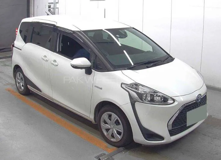 Toyota Sienta 2019 for sale in Karachi