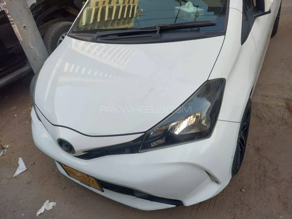 Toyota Vitz 2015 for sale in Quetta