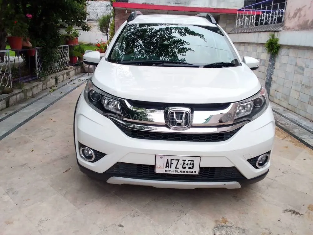 Honda BR-V 2017 for Sale in Islamabad Image-1