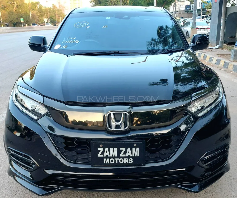 Honda Vezel 2019 for Sale in Karachi Image-1