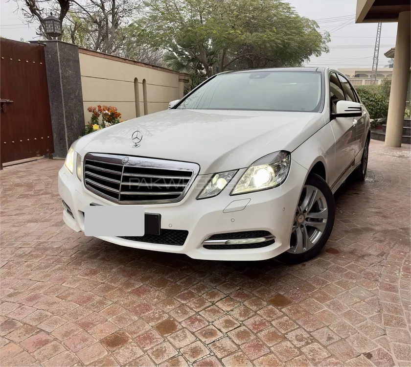 Mercedes Benz E Class 2013 for Sale in Faisalabad Image-1