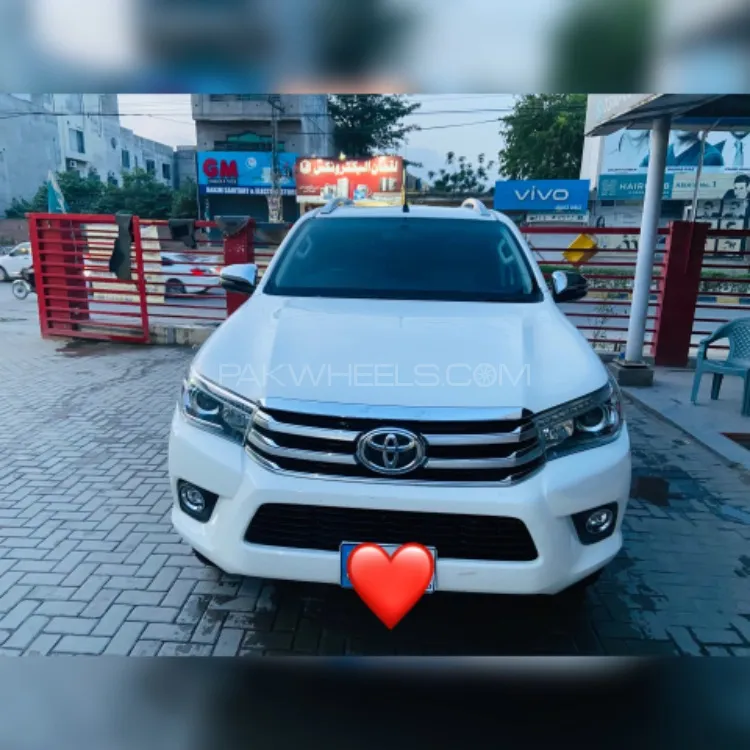 Toyota Hilux 2021 for Sale in Gujrat Image-1