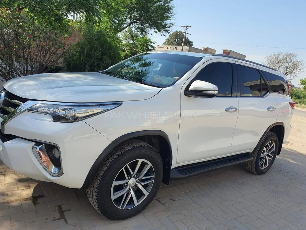 Toyota Fortuner 2017 for sale in Sialkot