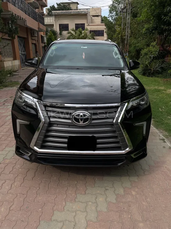 Toyota Fortuner 2019 for Sale in Sialkot Image-1