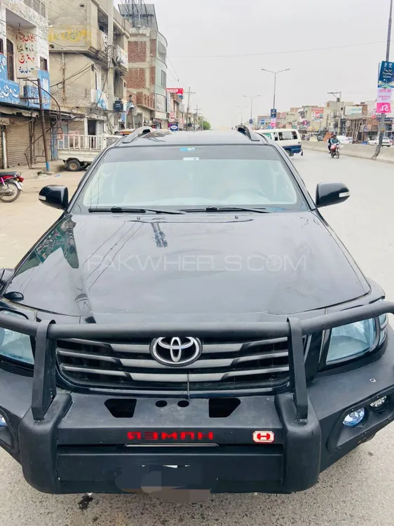 Toyota Hilux 2013 for Sale in Sheikhupura Image-1