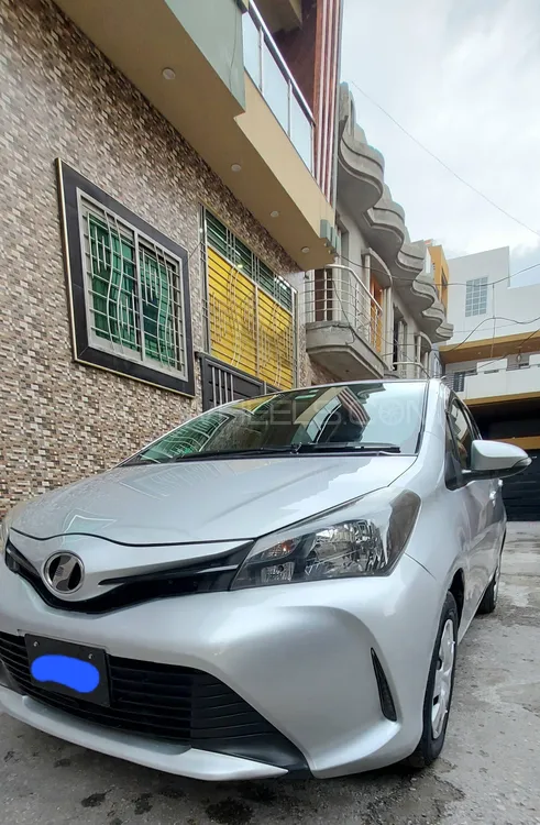 Toyota Vitz 2014 for sale in Peshawar