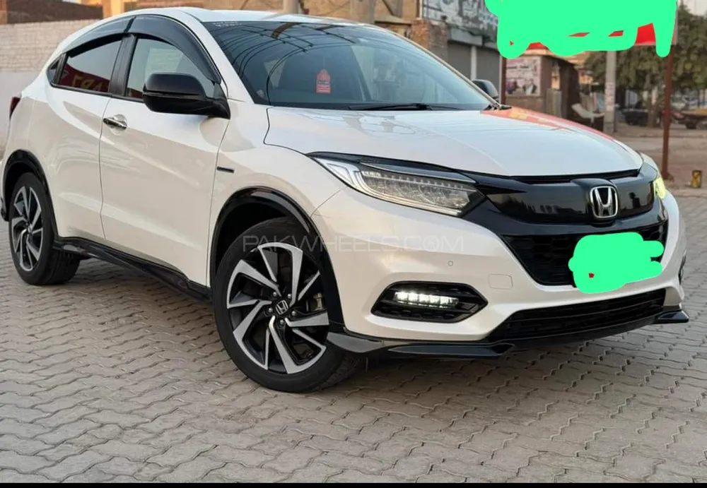 Honda Vezel 2018 for Sale in Sahiwal Image-1