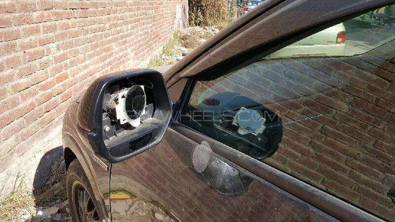 I want Honda vezel side view mirrors glass for both sides Image-1