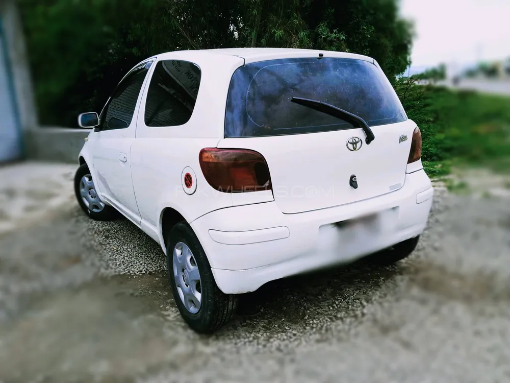 Toyota Vitz 2002 for Sale in Swabi Image-1