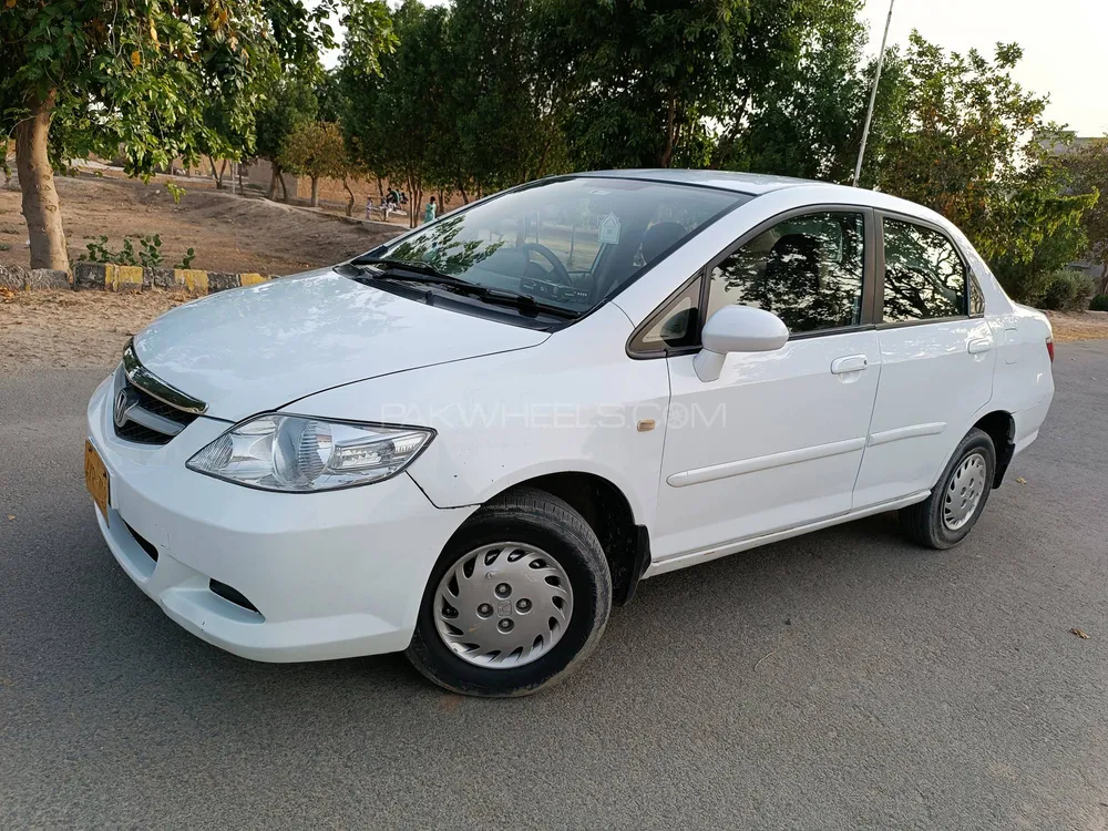 Honda City 2006 for Sale in Haroonabad Image-1