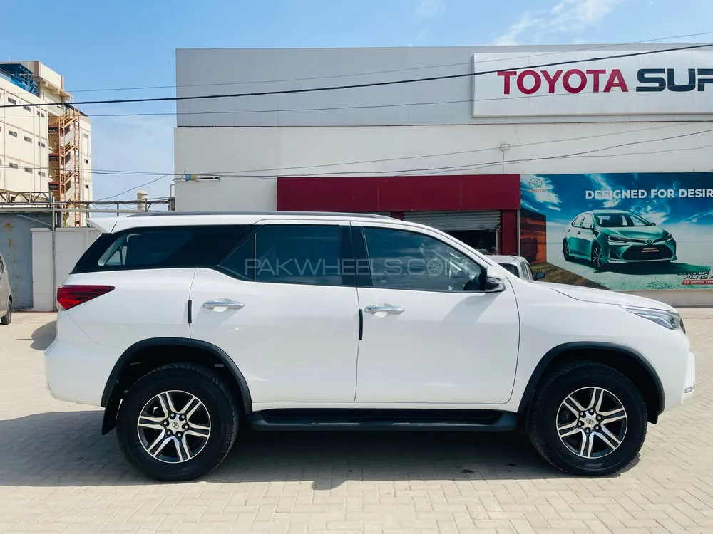 Toyota Fortuner 2022 for sale in Karachi