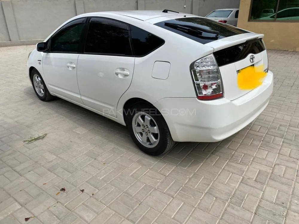 Toyota Prius 2007 for sale in Kamra