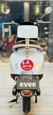Evee Nisa 2025