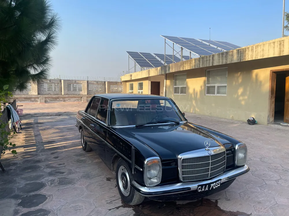 Mercedes Benz E Class 1974 for sale in Islamabad