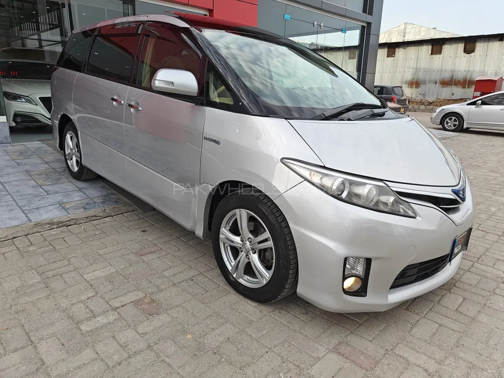 Toyota Estima 2013 for Sale in Islamabad Image-1
